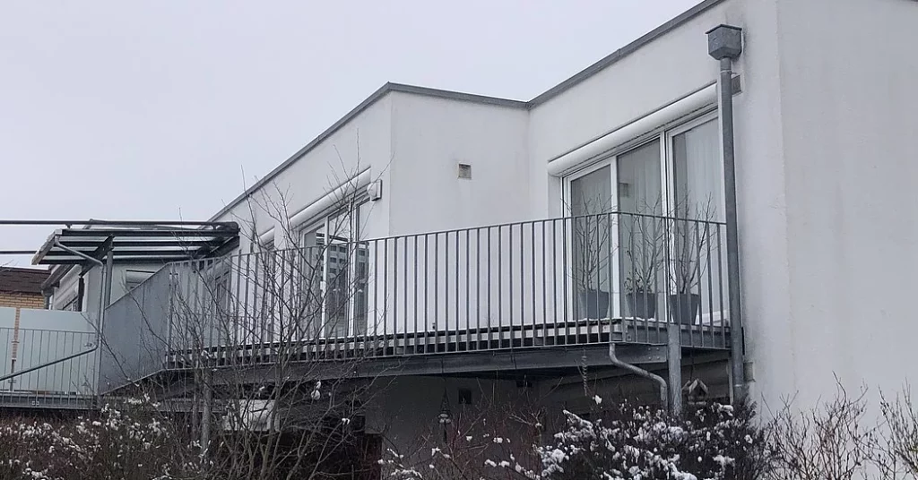 csm_Haus_mit_Balkon_cd156860e0