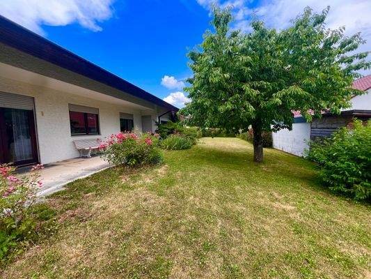 Villa mit Garten in Herrenberg-Affstätt